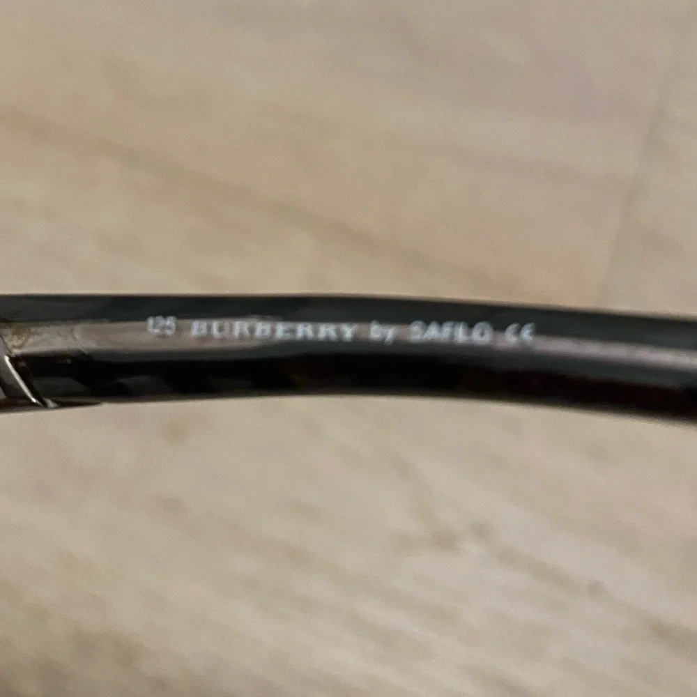 Burberry Black Wrap Sunglasses with Check Inside and on Arms 8436/S 58/14 Size - Picture 7 of 16